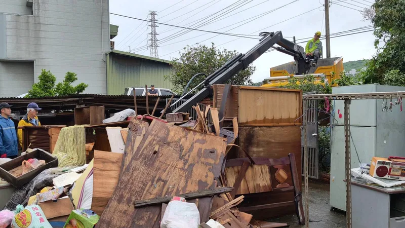 苗栗豪雨三合院淹水60公分　「住70年第一次這麼嚴重！」