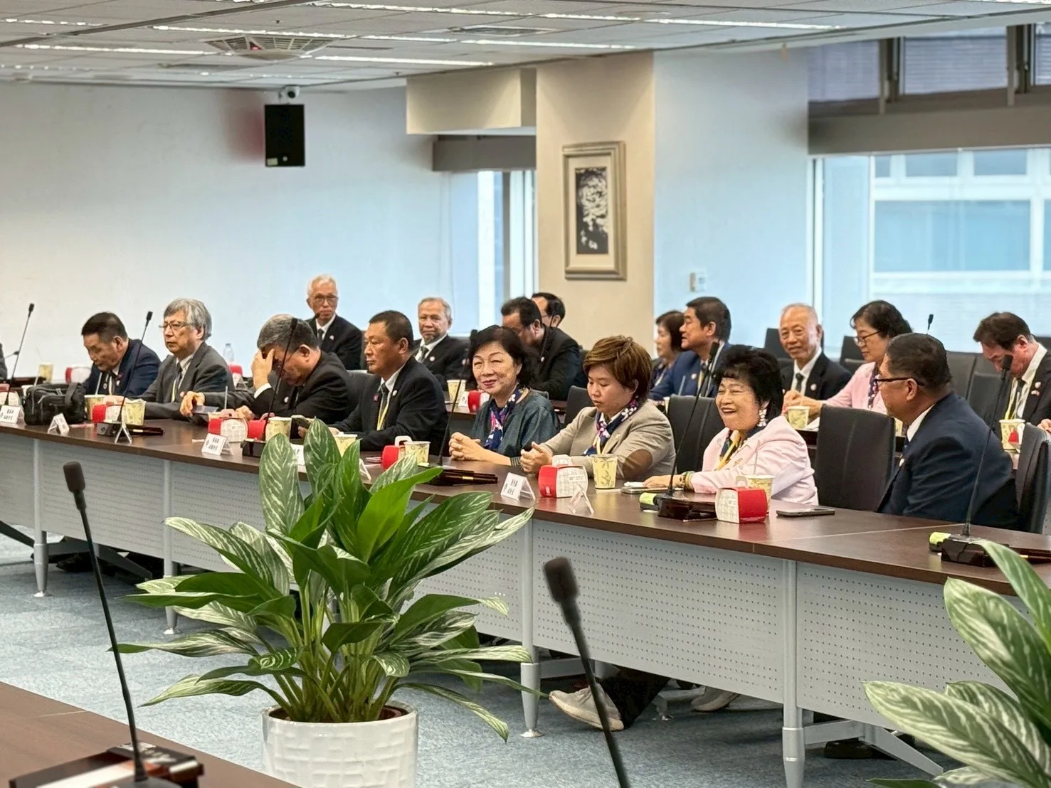 亞洲台灣客家聯合總會拜會客家委員會。客委會提供