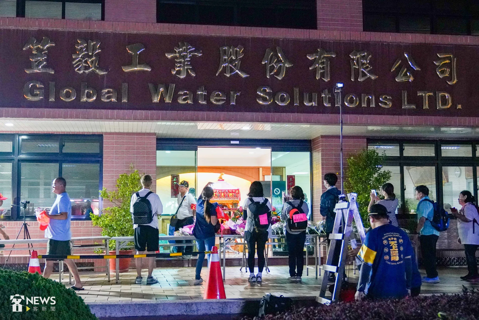 白沙屯媽祖晚間駐駕笠毅公司，預計明天凌晨2時起駕。朱愷元攝