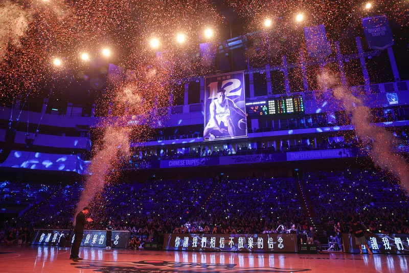 林志傑退休儀式　是否再打一年笑說再想想