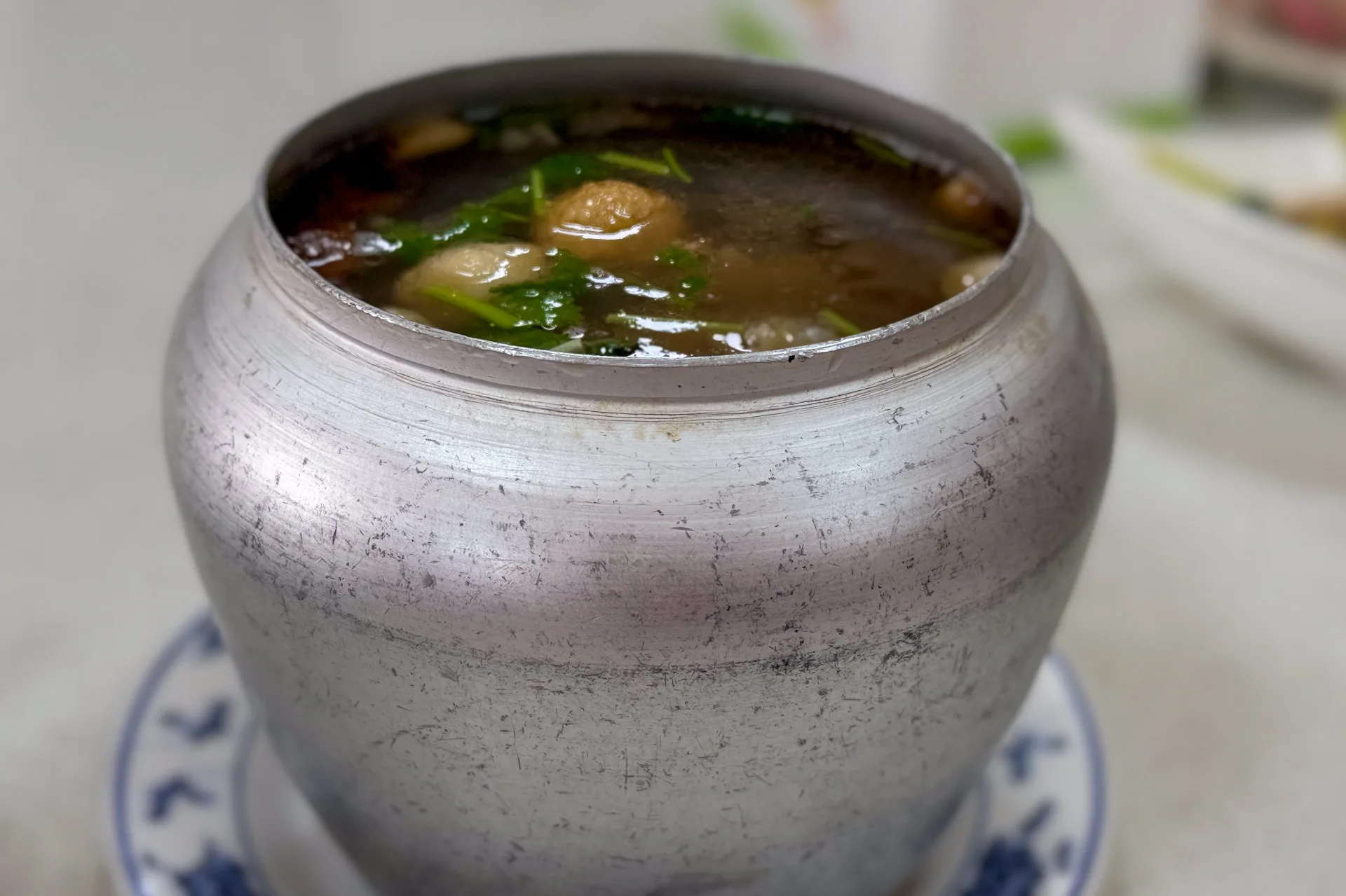 客式佛跳牆。蕭秀琴攝