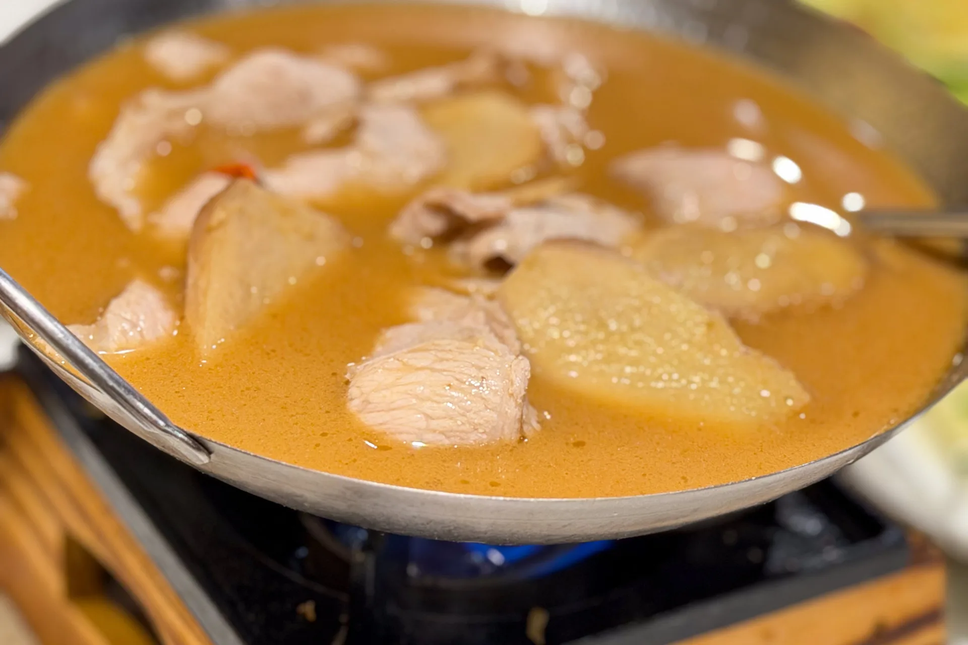 麻油松阪豬。蕭秀琴攝