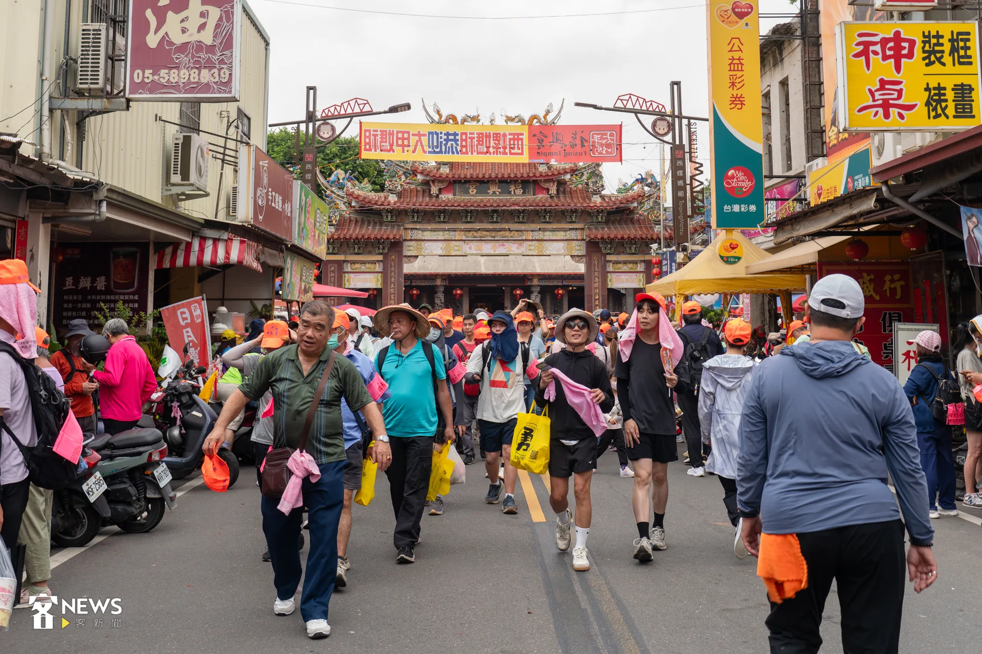 廟方表示，距離上次停駕西螺福興宮是8年前，早早就準備好點心提供信眾休息。洪藝晅攝