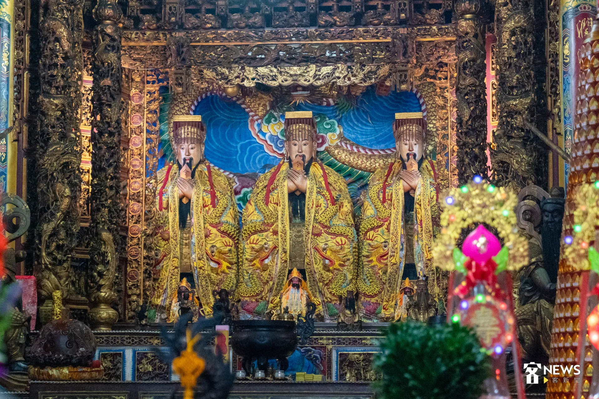 潤濟宮為「安坑內五庄」二城地區居民的宗教信仰中心，主祀「三官大帝」，俗稱「三界公」。洪藝晅攝