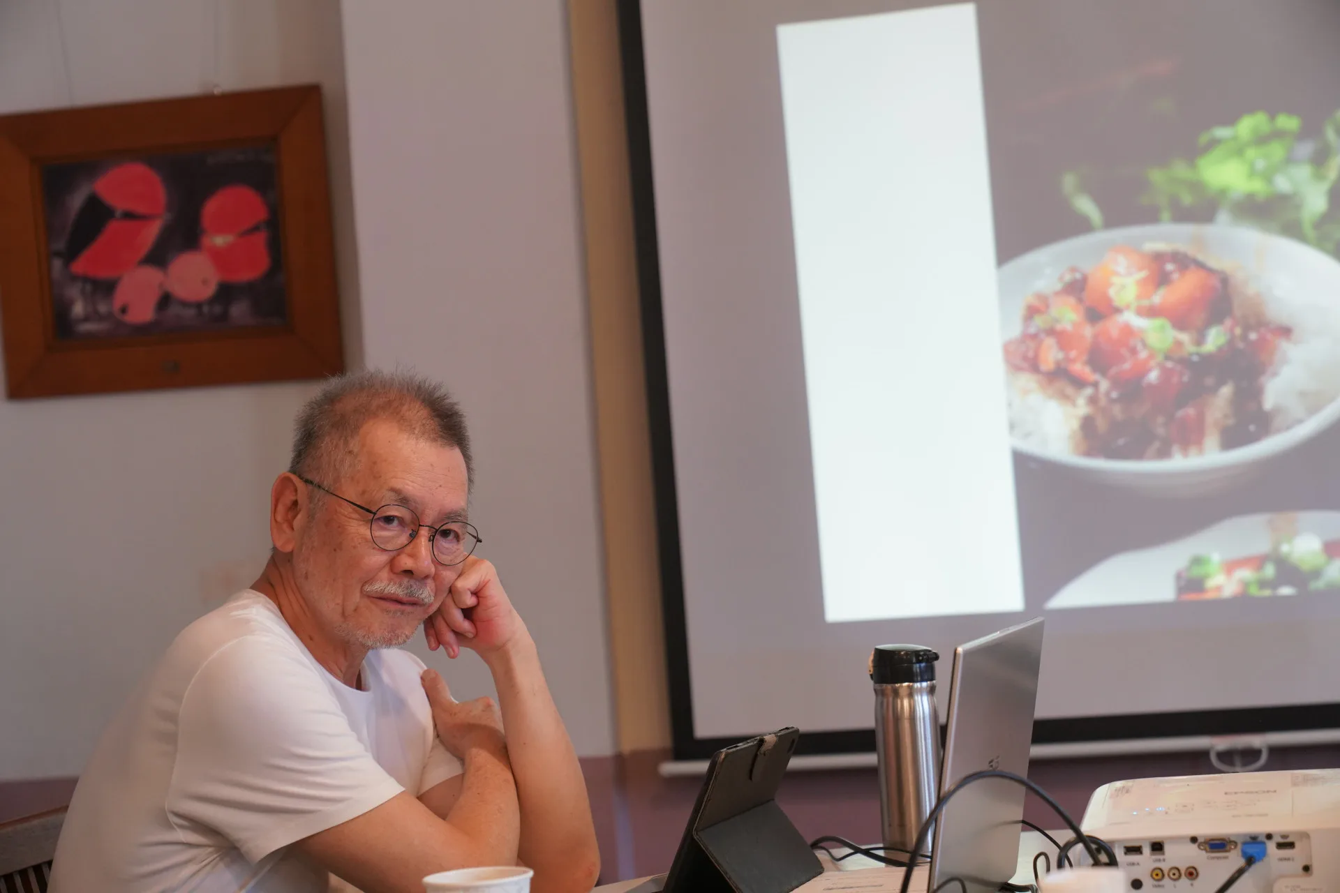 焦桐今(20)日談中華料理如何逐步發展出台灣味道，他認為，客家菜具「鹹、炸、野」等重質質內容的特色。廖文琪攝