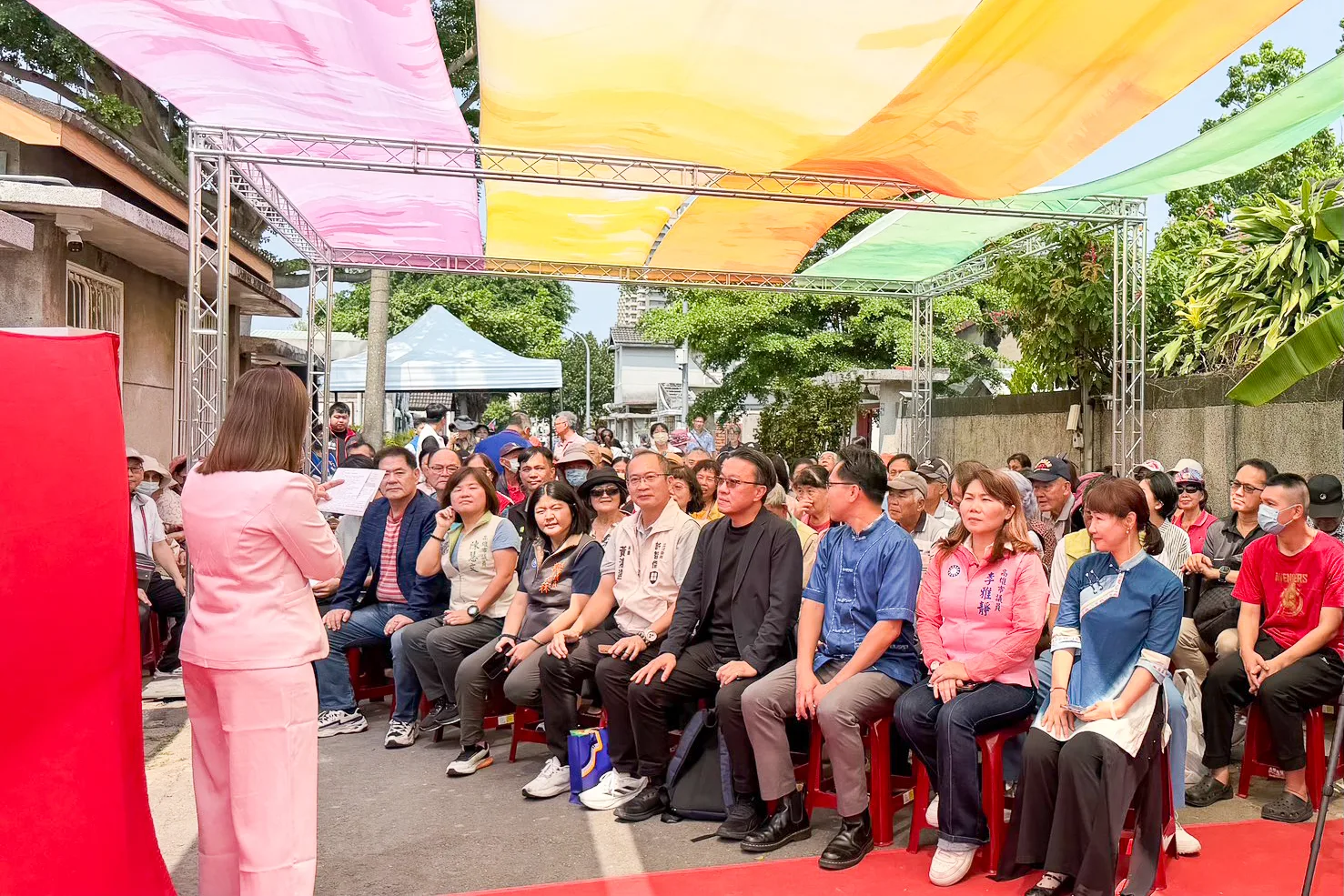 高雄鳳山活動現場座無虛席，與會嘉賓與民眾熱情參與。高雄市客委會提供