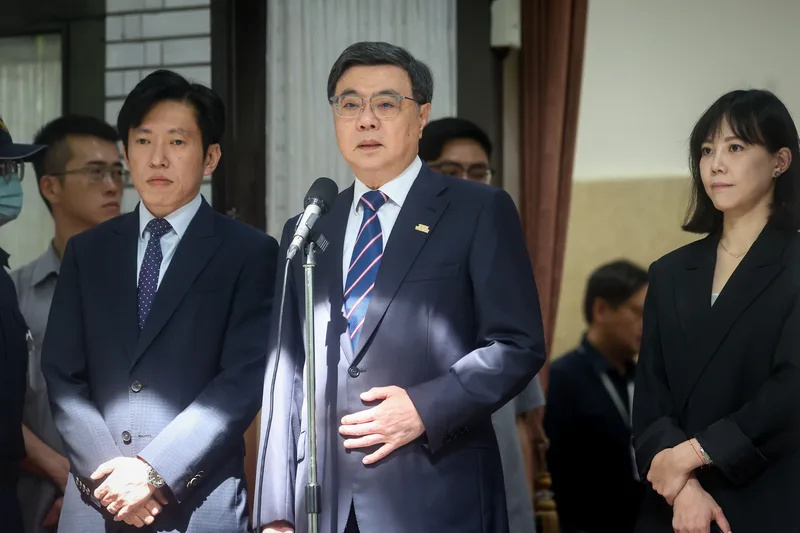 卓榮泰盼國會早日通過國防特別條例　3拼圖缺一不可