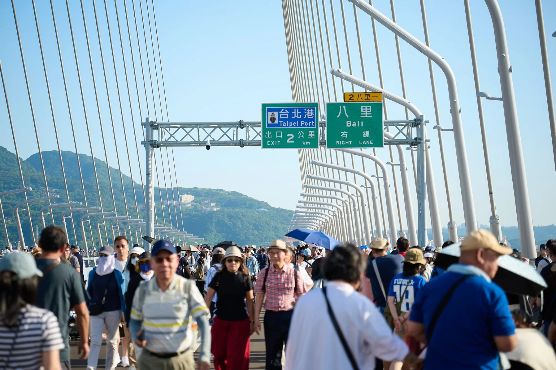 淡江大橋通車活動，資料照。翻攝自我和大橋在一起｜淡江大橋開幕藝術季FB