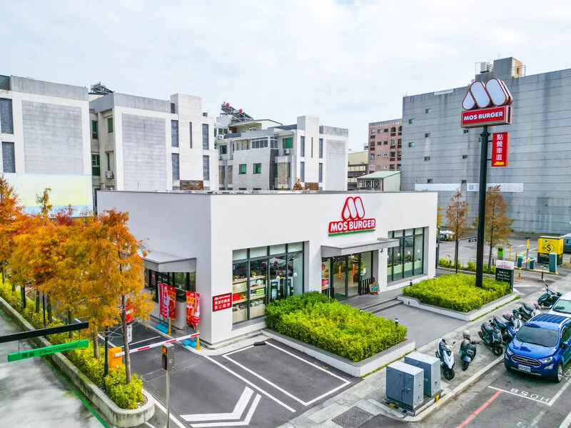 摩斯漢堡登台35年、拓300店　預告推自動販賣機