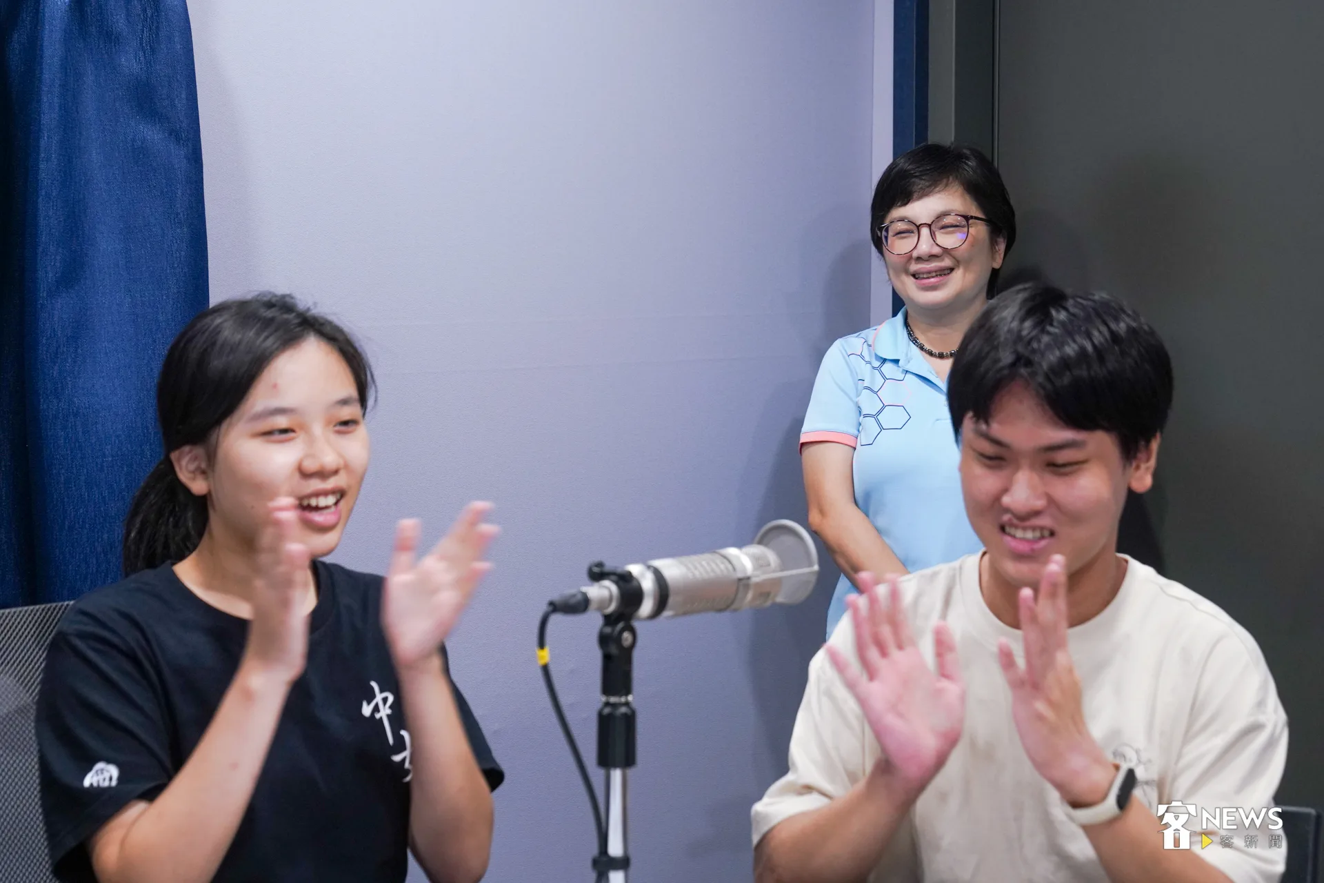 對於無時無刻陪伴、指導的李怡蘋老師，學子們不約而同地說感謝。洪藝晅攝