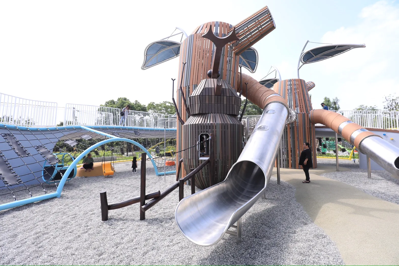 生態公園佔地面積達4400平方公尺，圖為內部遊樂場空間。台中市政府提供